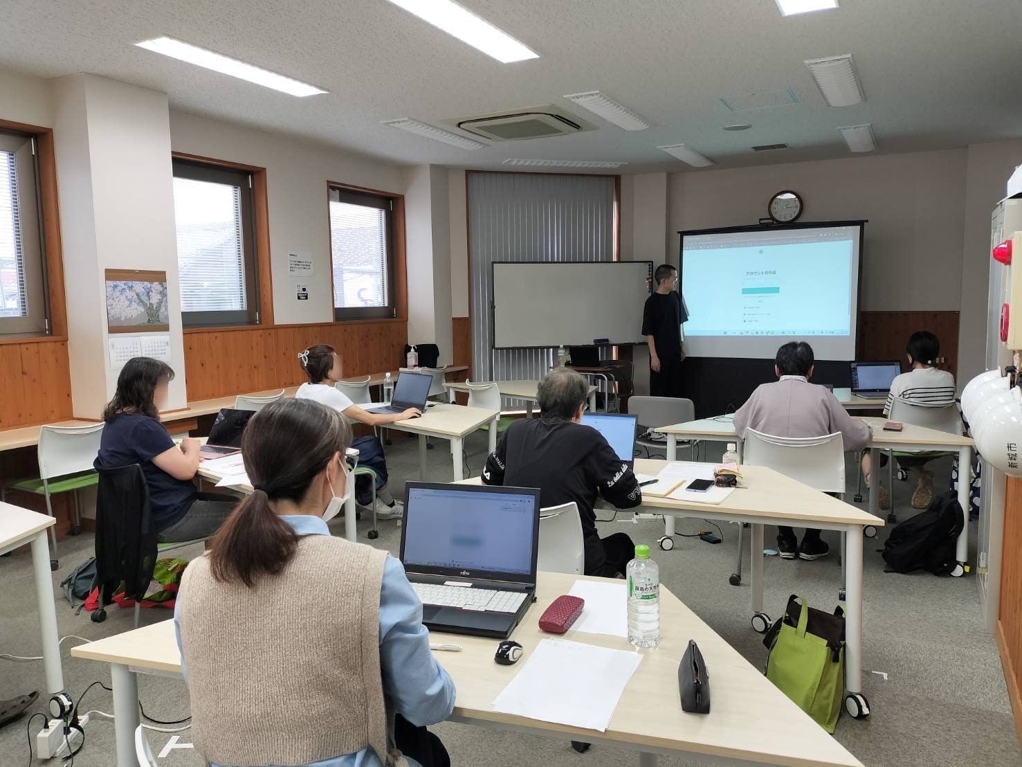 はじめてのGoogle Workspace&AIスキルアップ講座で講師をしている永富シオン
